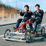 四輪自転車に夢乗せて　和大生 「ソルビアンカ」　太陽光発電で実用化目指す