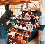歩いて楽しむひな祭り
