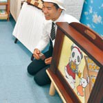 愛と勇気の〝紙芝居屋さん〟