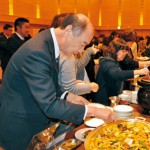 給食にジビエいかが　普及目指し試食会