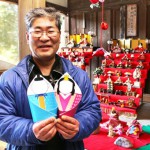 紙のおひなさま どんな顔描く？