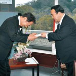 秋元康さんら校歌制作