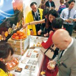 和歌山の柿　米国輸出目指し試食会