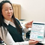 和歌山バス 多言語サービス タブレットで案内