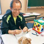 壊れたおもちゃ直します