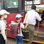 和大附属小児童 失明男性のバス通勤サポート