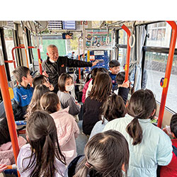 公共交通の大切さ学ぶ